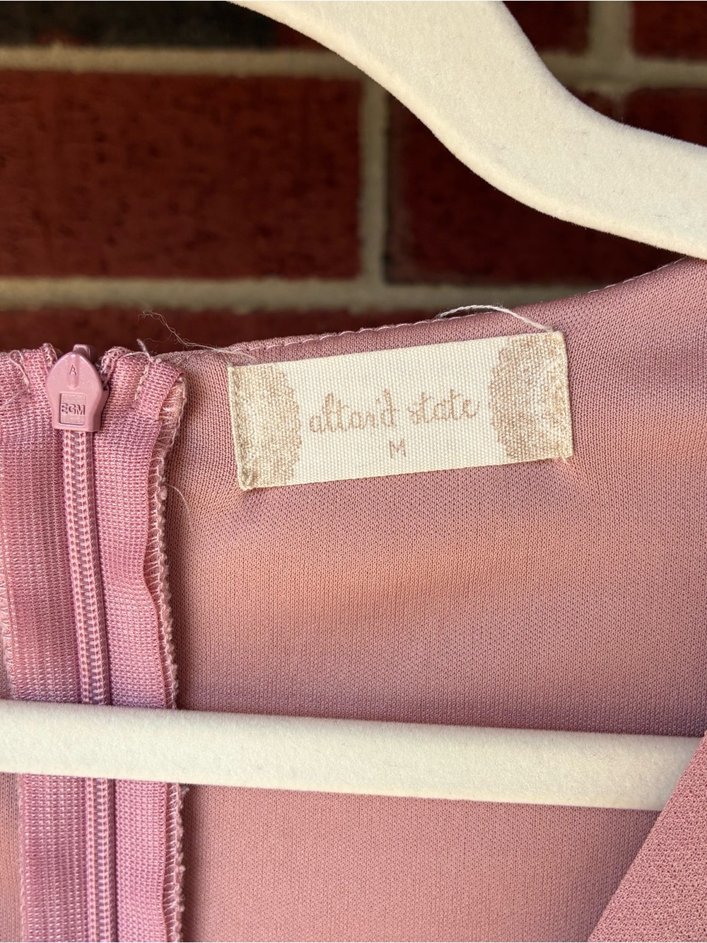 Altar’d State Short Sleeve Fit & Flare V Neck Dress Size Med Rose‎ Pink
Feminine - Picture 7 of 11